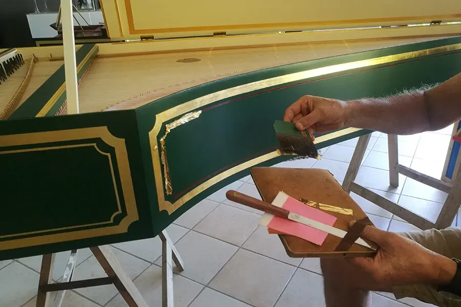 restauration de clavecin épinette virginal à Aywaille